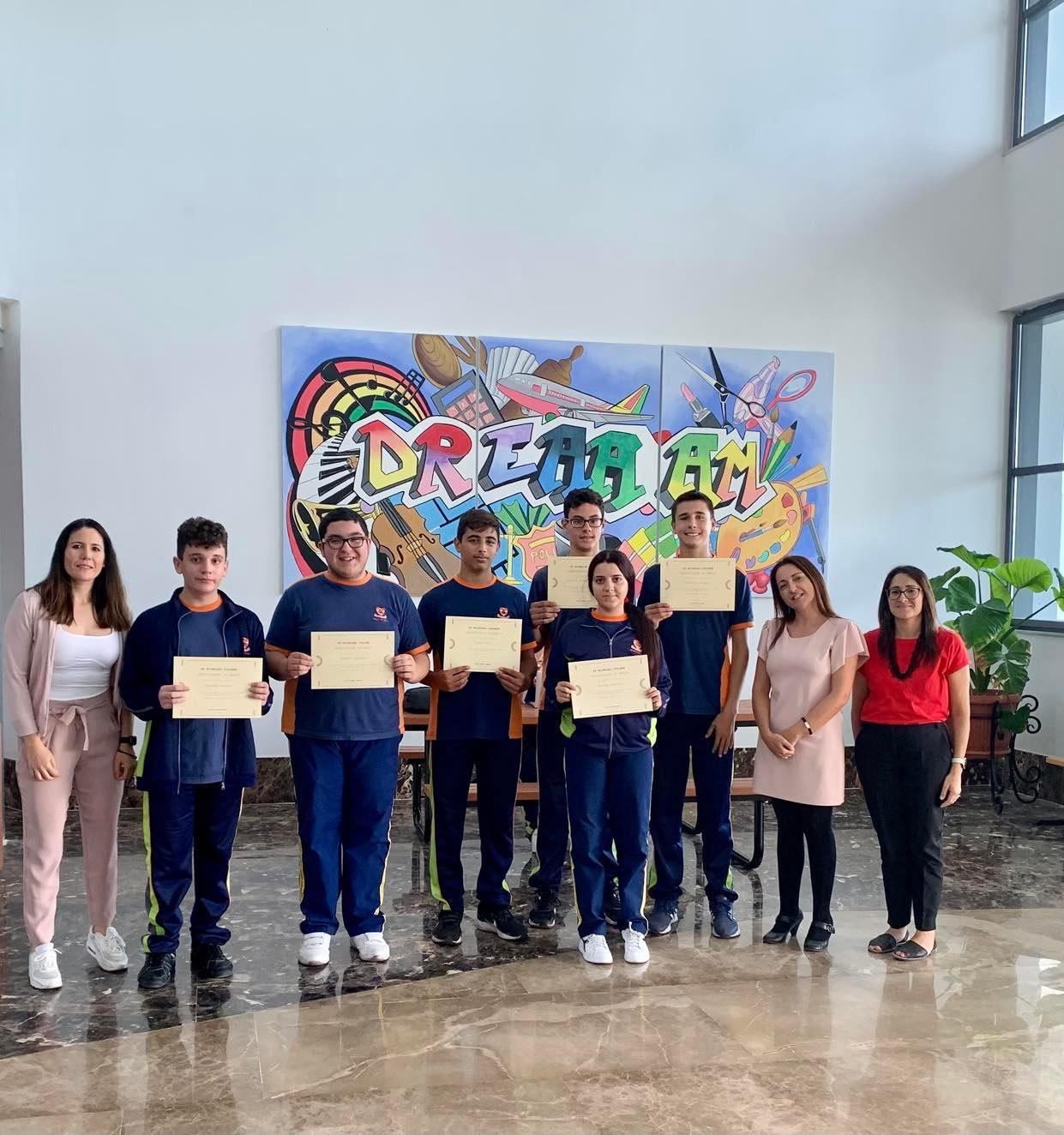 picture of students and teachers